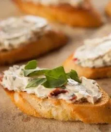 Smoked Spinach & Bacon Crostini